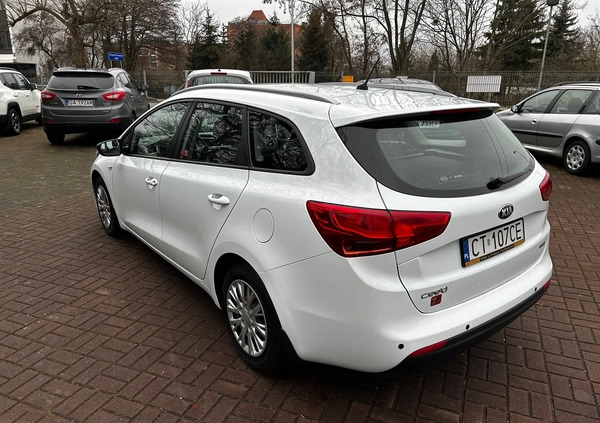 Kia Ceed cena 36600 przebieg: 171000, rok produkcji 2017 z Toruń małe 232